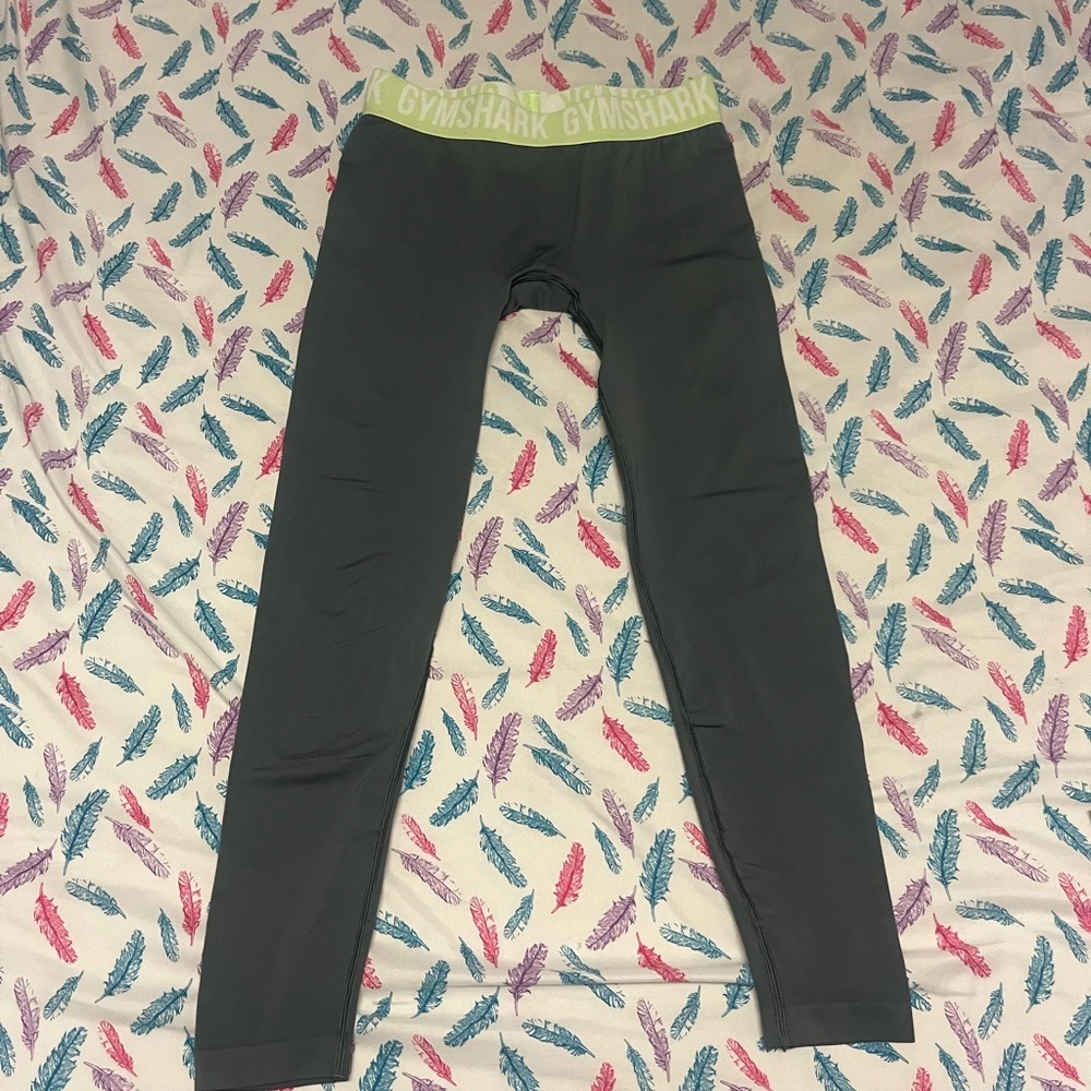 🌸Gymshark Dark Grey with Green Leggings